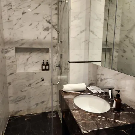 The Platinum 2 Klcc Premium Suite By Reluxe Kuala Lumpur Exterior photo