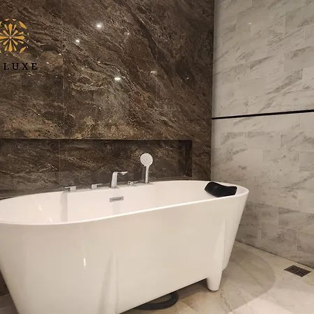 The Platinum 2 Klcc Premium Suite By Reluxe Kuala Lumpur Exterior photo