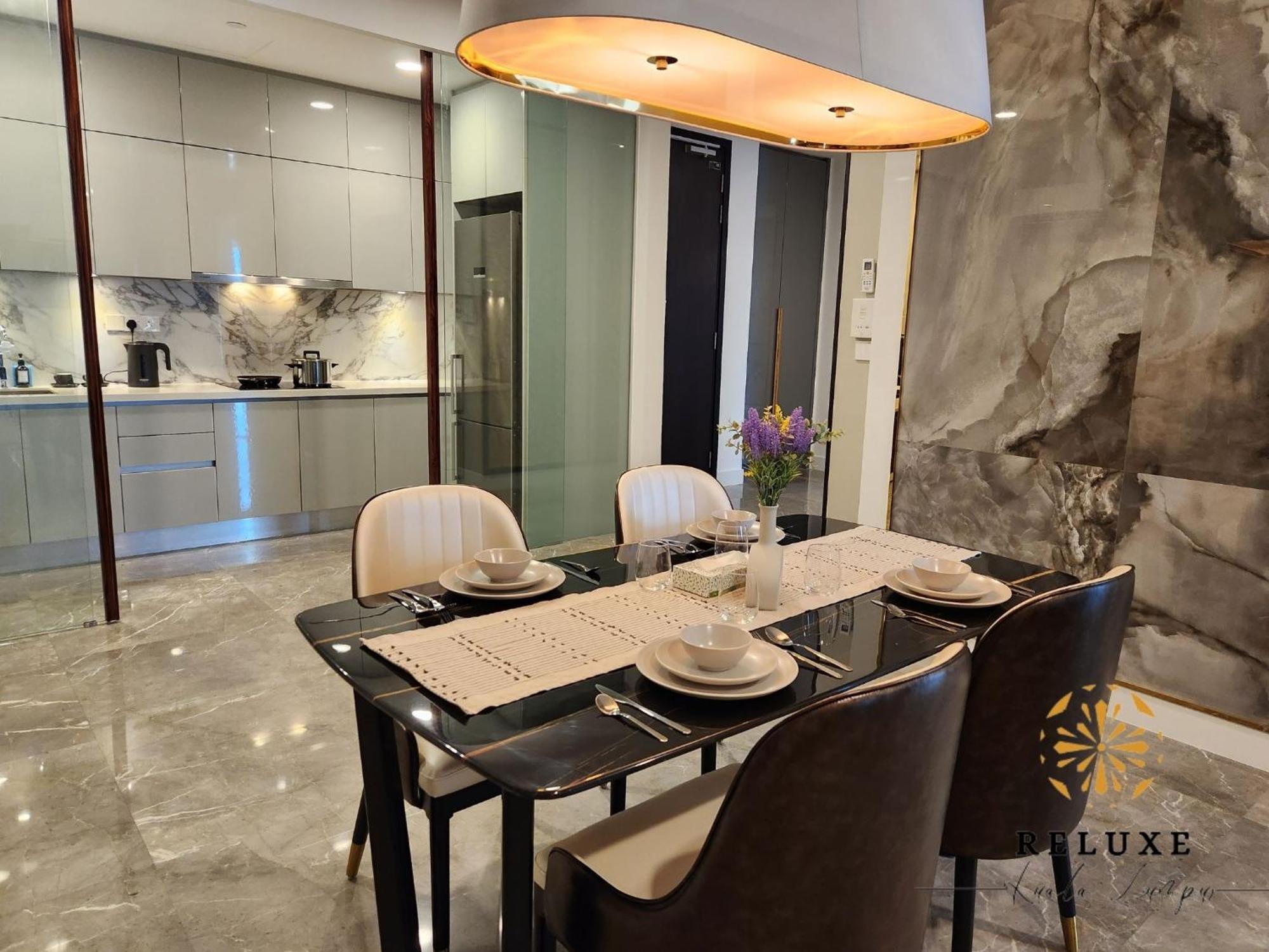 The Platinum 2 Klcc Premium By Reluxe *