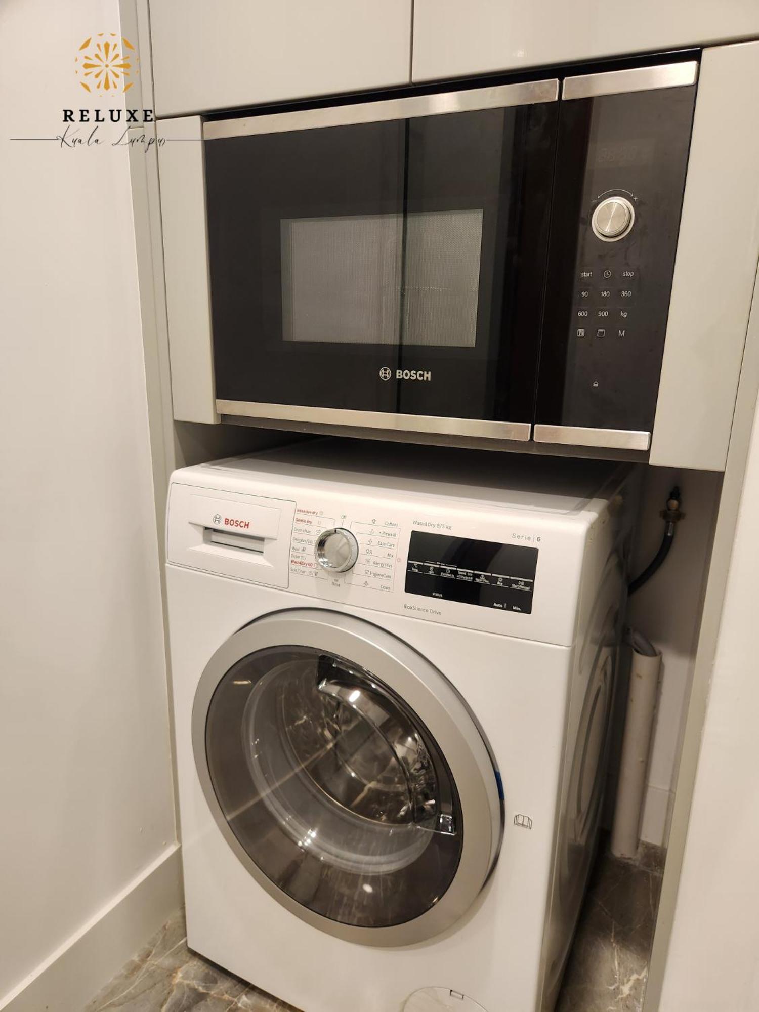 The Platinum 2 Klcc Premium By Reluxe